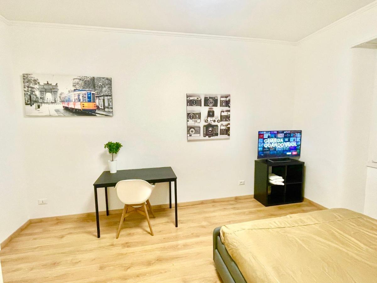 Camera Con Bagno Privato - Zona Bocconi Милан Экстерьер фото
