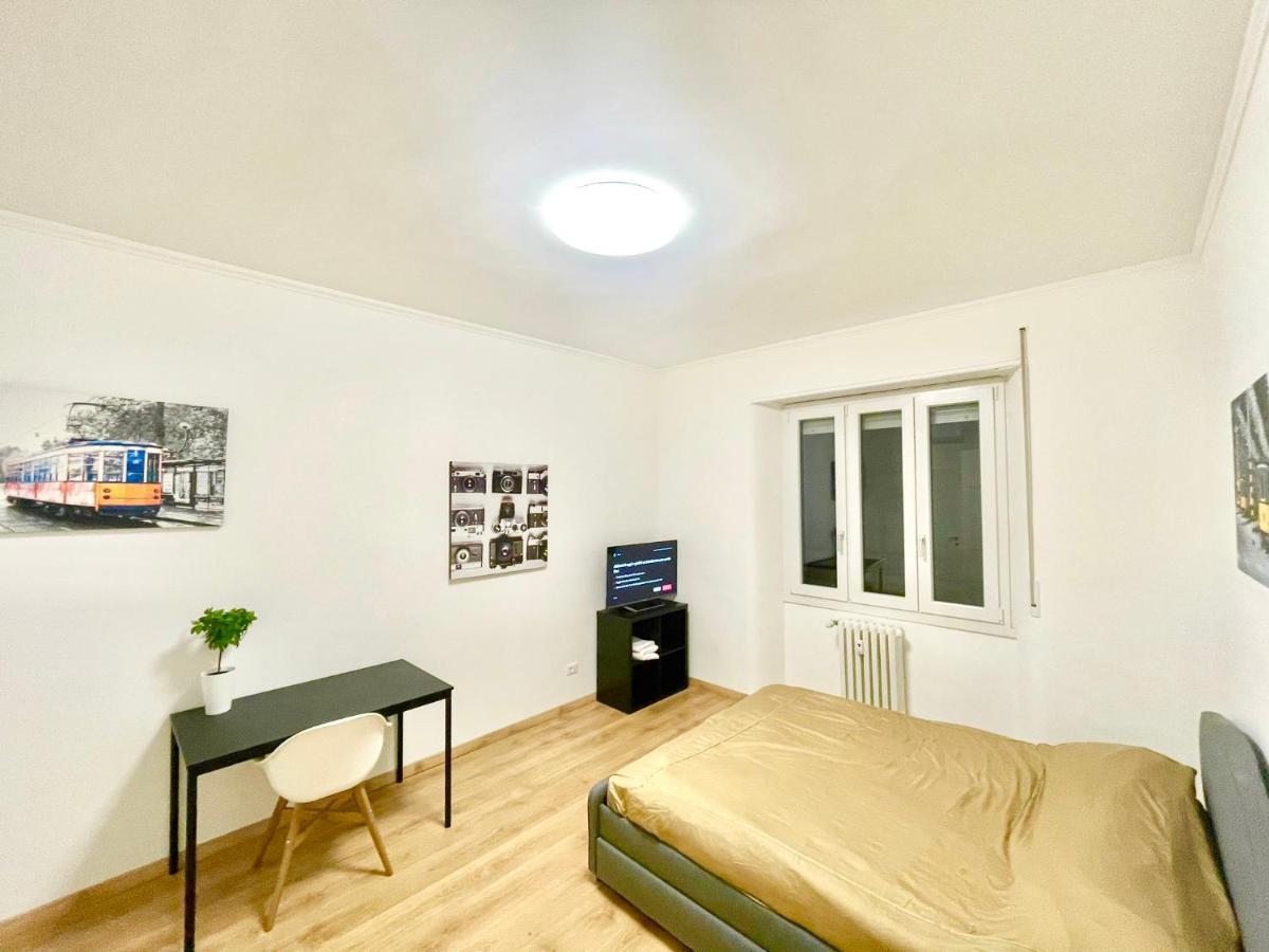 Camera Con Bagno Privato - Zona Bocconi Милан Экстерьер фото